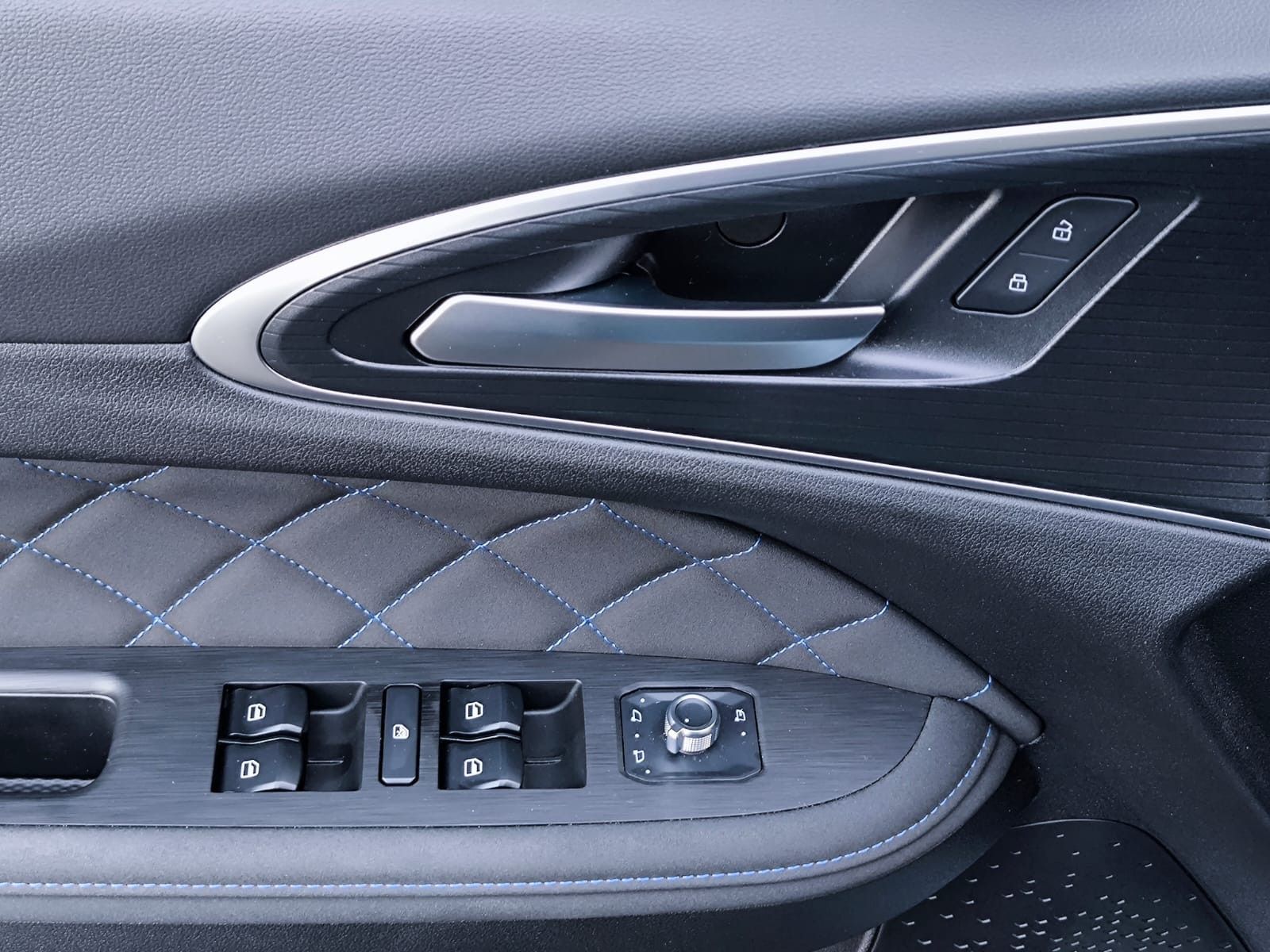 Fahrzeugabbildung ORA Funky Cat 300 NAVI+LED+TEMP+CARPLAY+360°+WP+