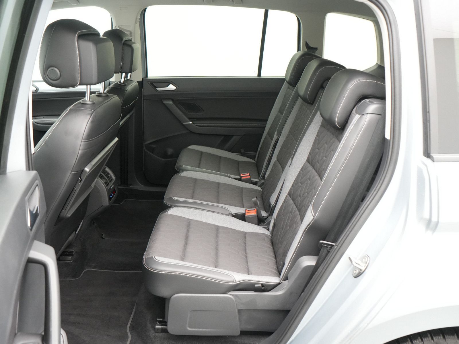 Volkswagen Touran - Bild 15