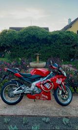 Aprilia Rs 125 2 Takt 1 Vorbesitzer  - APRILIA RS 125 2T