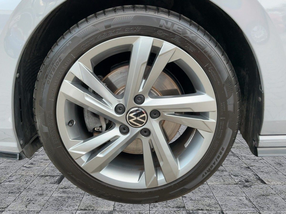 Volkswagen Golf - Bild 8