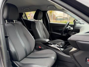 Peugeot 2008 - 9