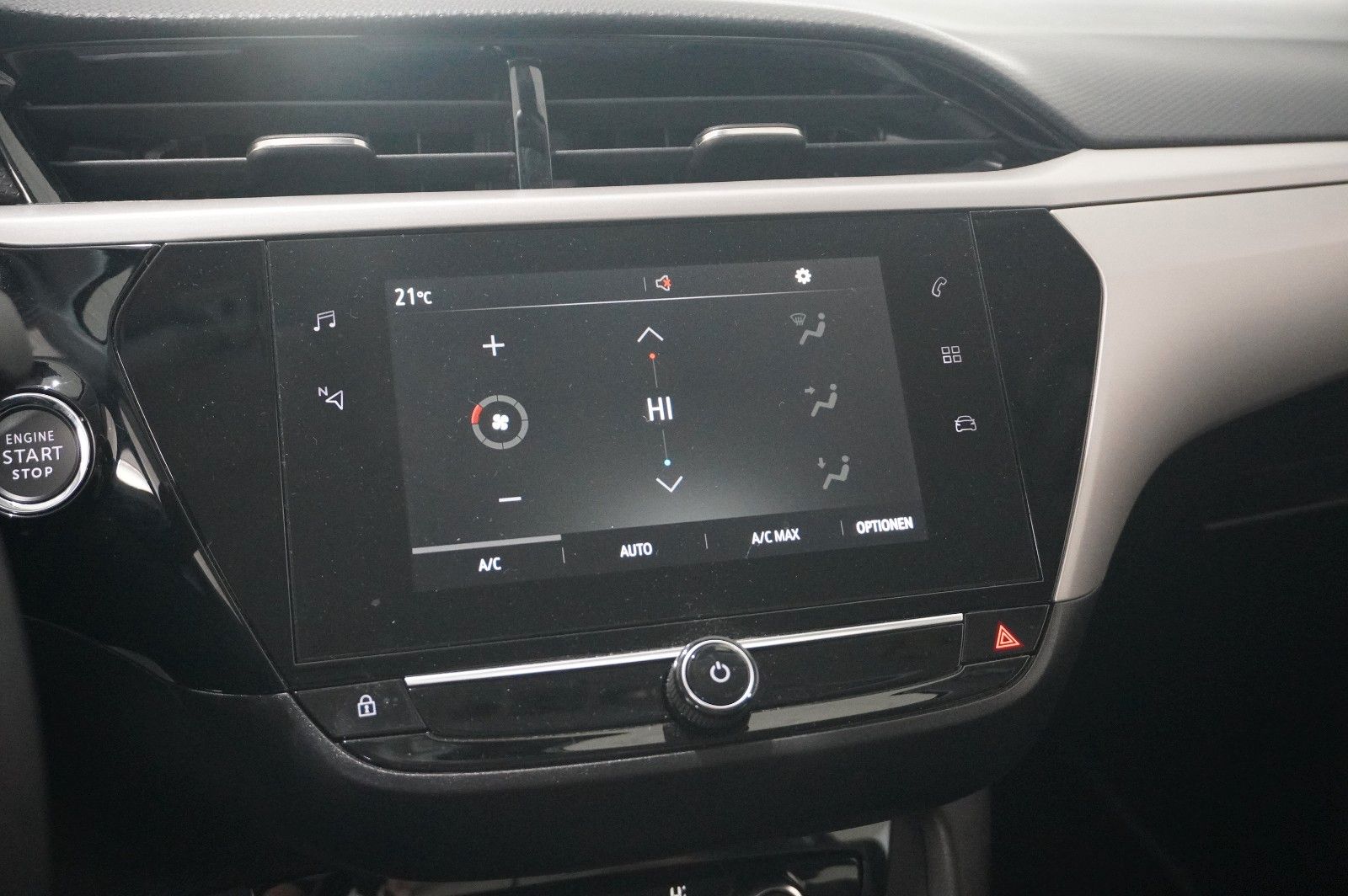 Fahrzeugabbildung Opel Corsa-e F EDITION 7KW NAVI/VIRT/SPORT/DAB/WÄRMEP