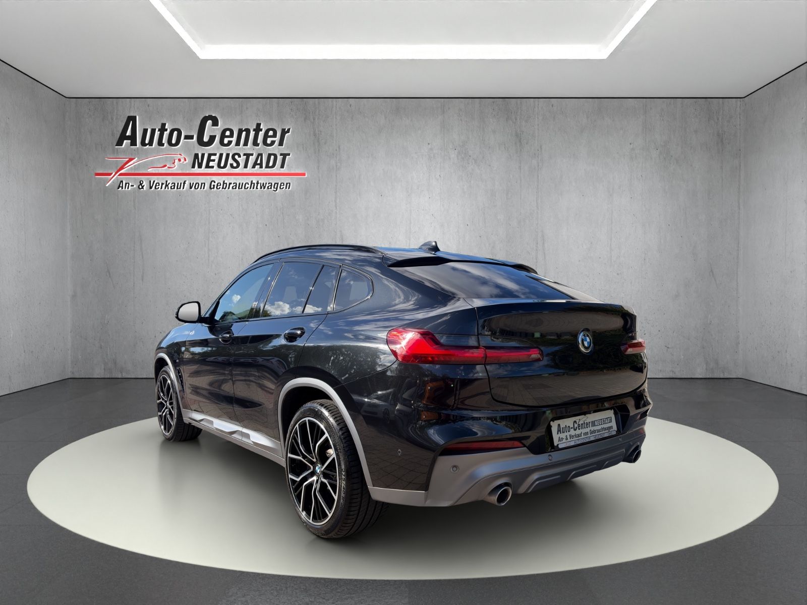 BMW X4 xDrive 30 d M Sport X AHK LED ACC PANO HUD foto 3