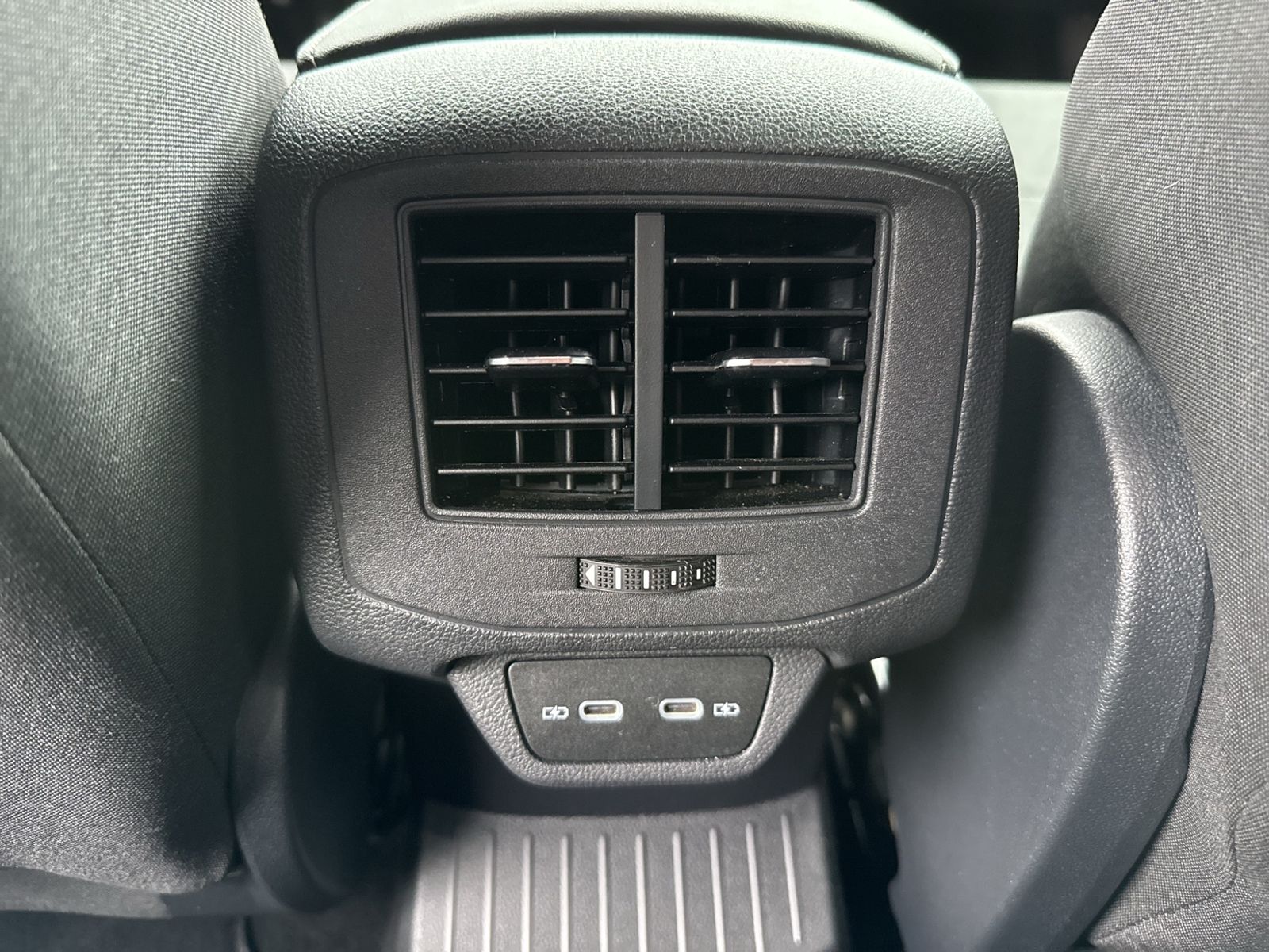 T-Roc 2.0 TSI R-Line 4Motion, AHK, Standhzg, Nav