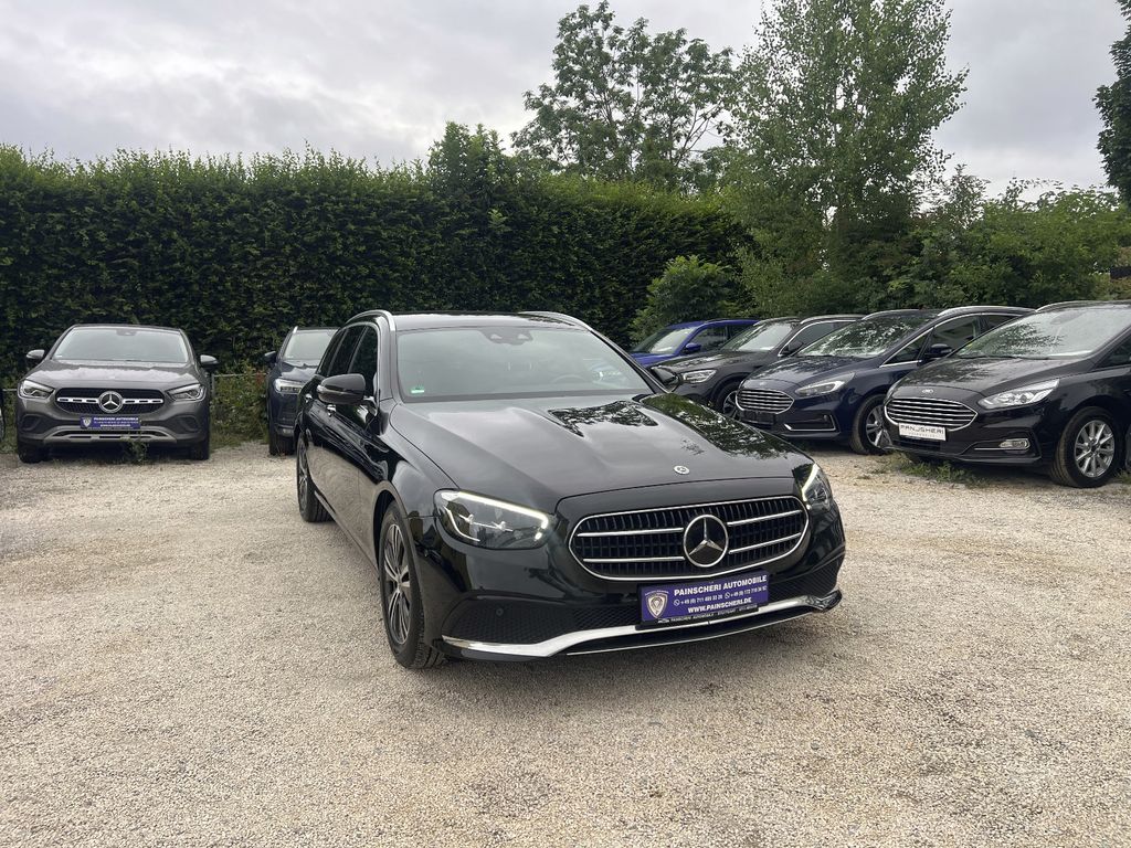 Mercedes-Benz E 220