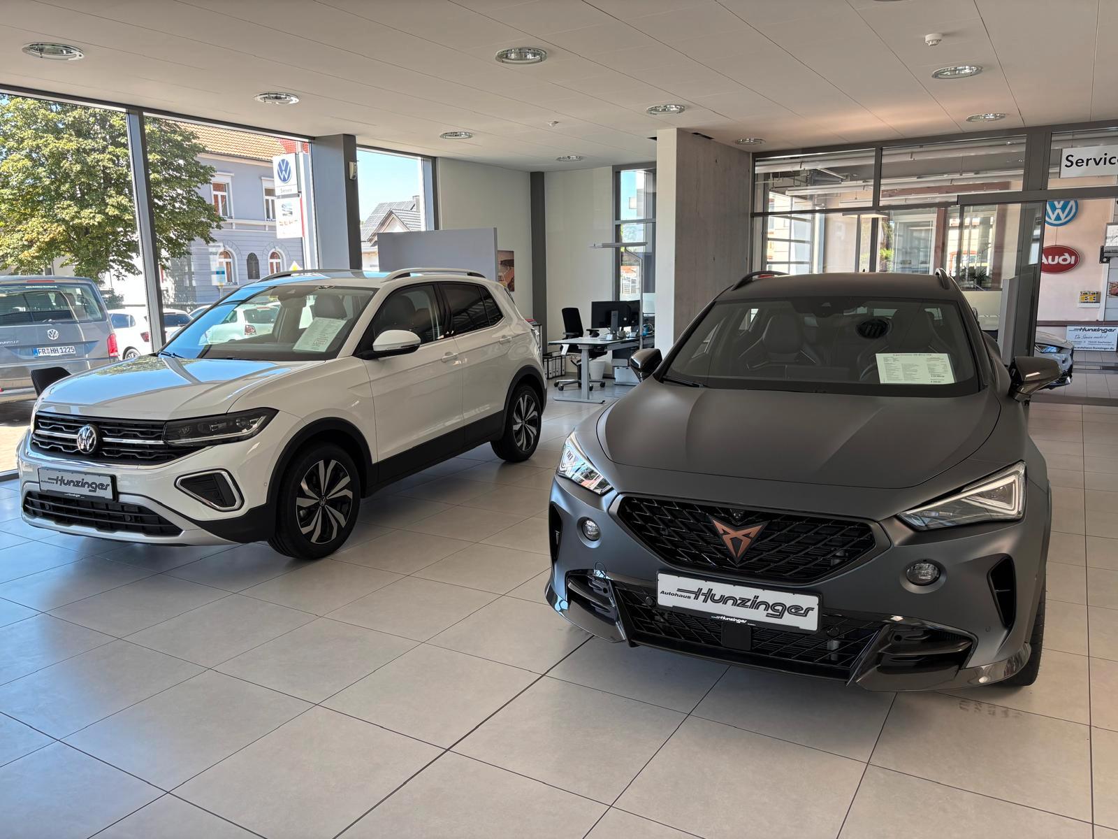 showroom-image-top