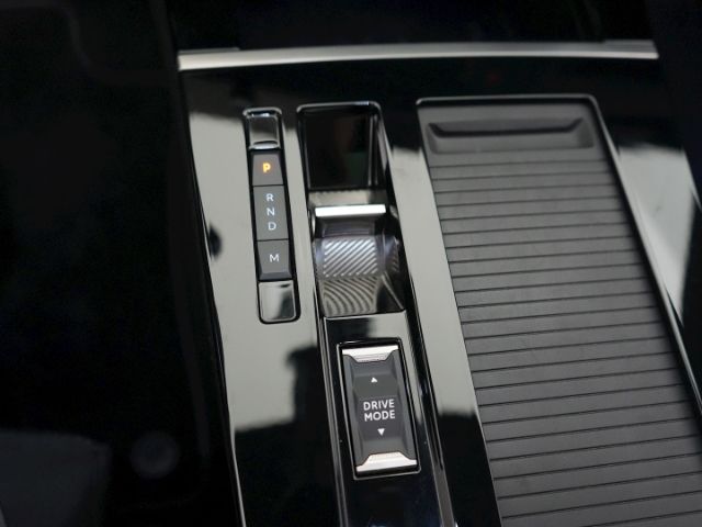 Astra L ST ULTIMATE AT+NAVI+360 GRAD KAMERA+SCHI