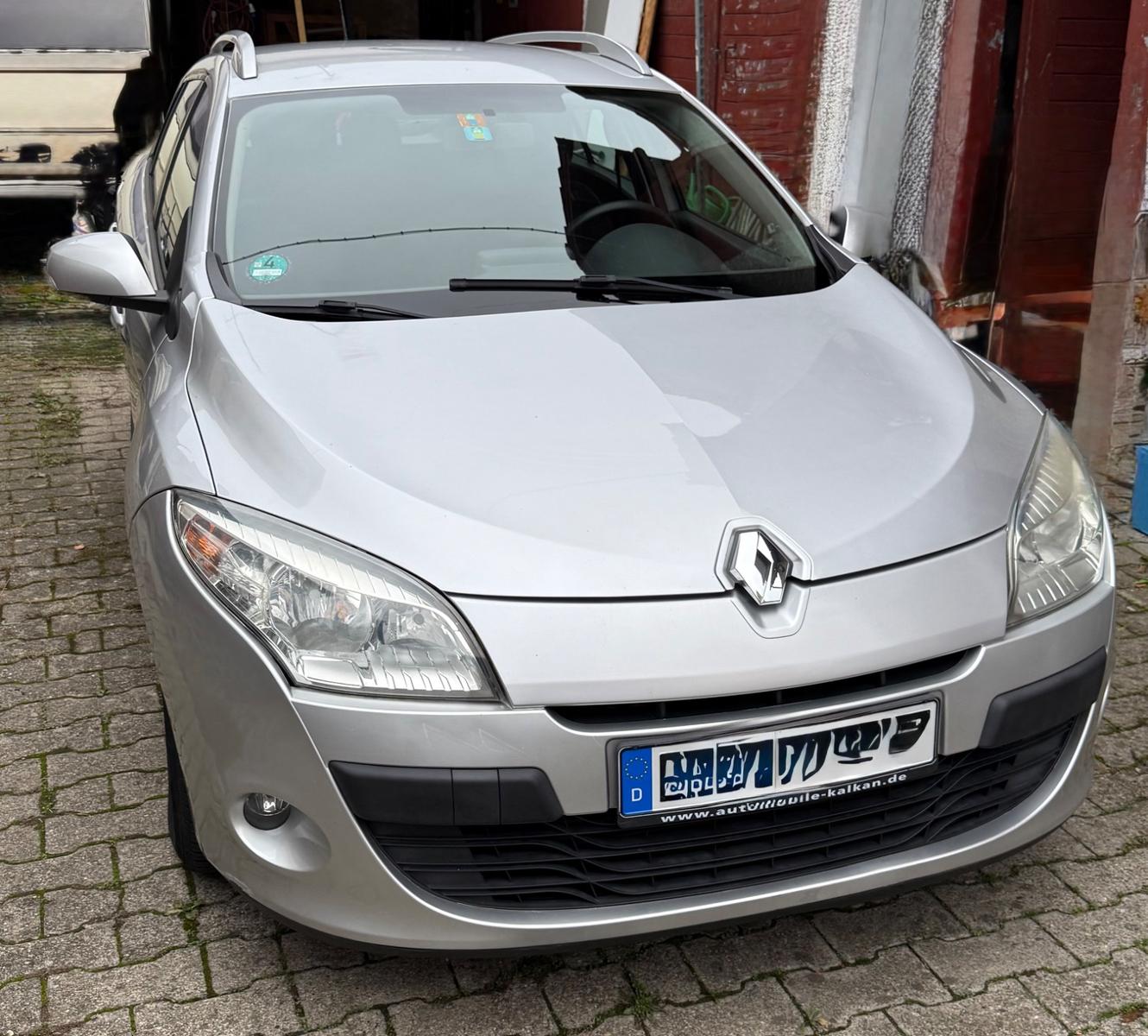 Renault Megane 2011 — двигун 1.461 cm³, 106 HP (78kW)