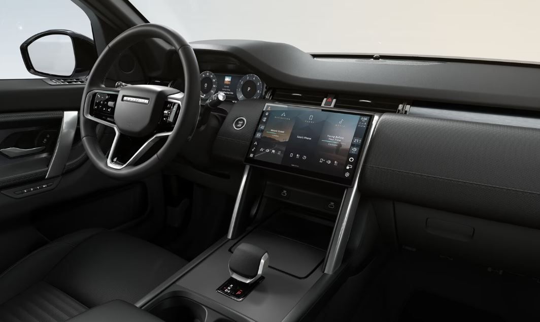 Fahrzeugabbildung Land Rover Discovery Sport P270e Dynamic SE UPE 78.130,00