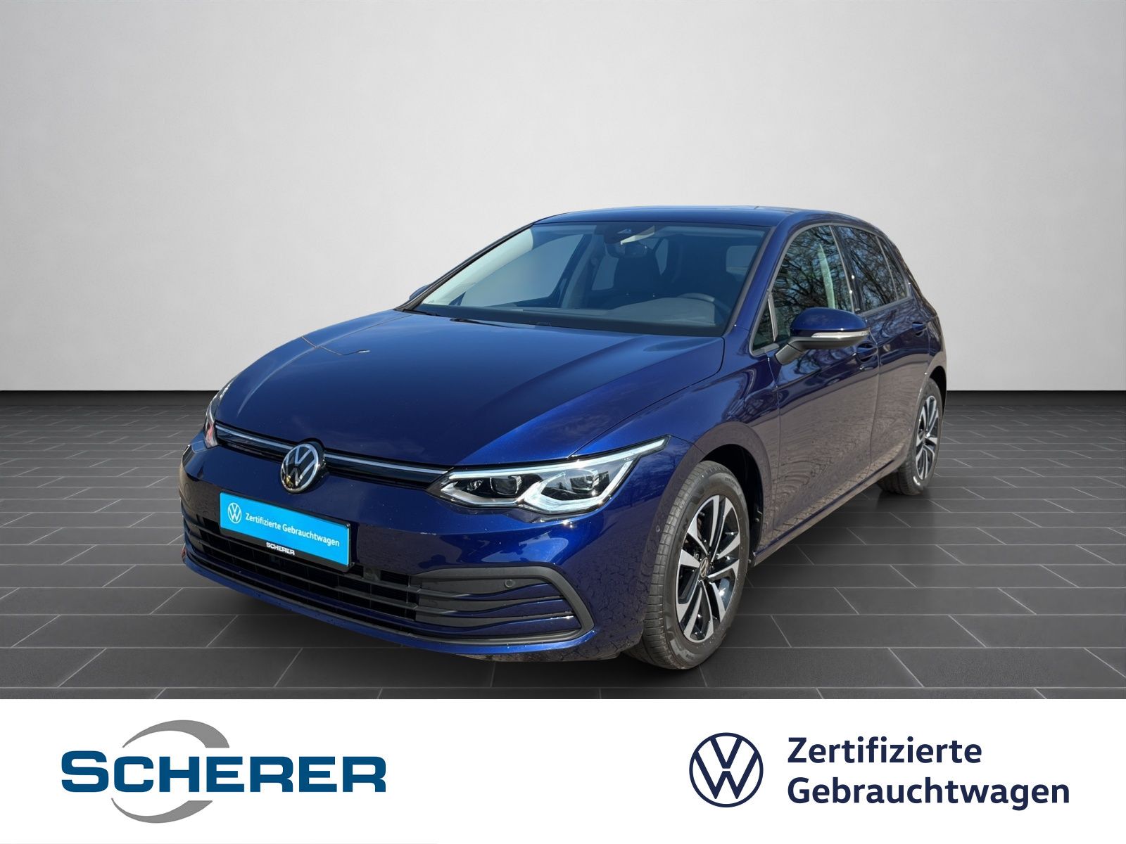 Volkswagen Golf VIII Life 1.0 eTSI DSG KAMERA ACC MATRIX
