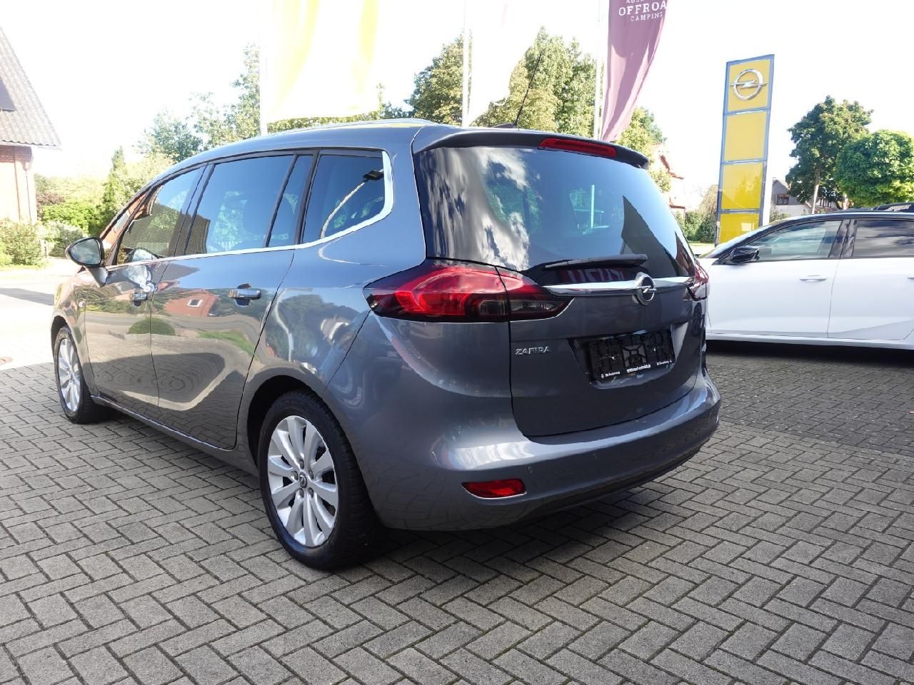 Fahrzeugabbildung Opel Zafira C 1,6 Innovation Automatik