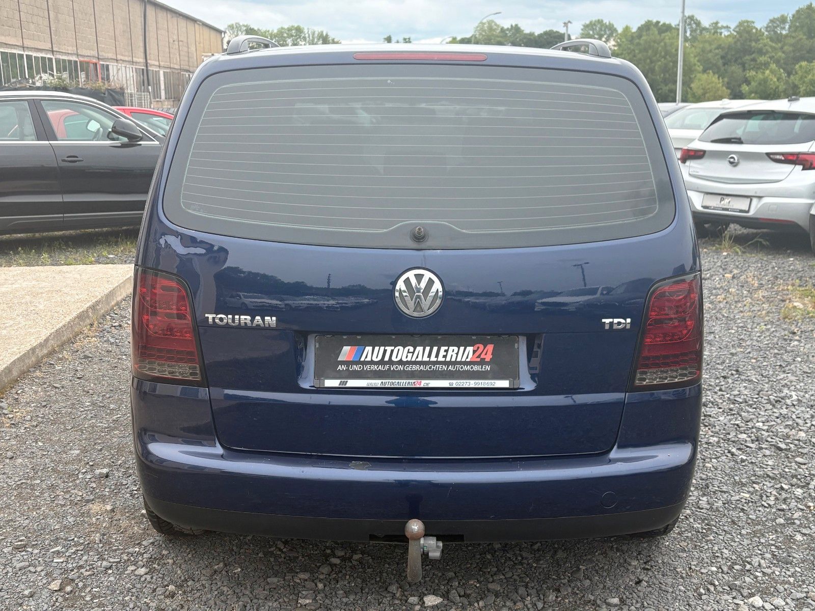 Fahrzeugabbildung Volkswagen Touran Trendline 1.9 TDI Navi SHZ AHK Klima