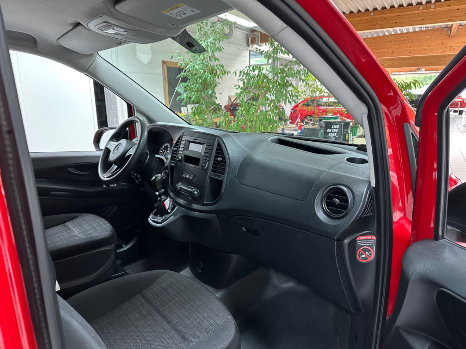 Fahrzeugabbildung Mercedes-Benz Vito Kasten 111 CDI FWD extralang*Klima*Radio
