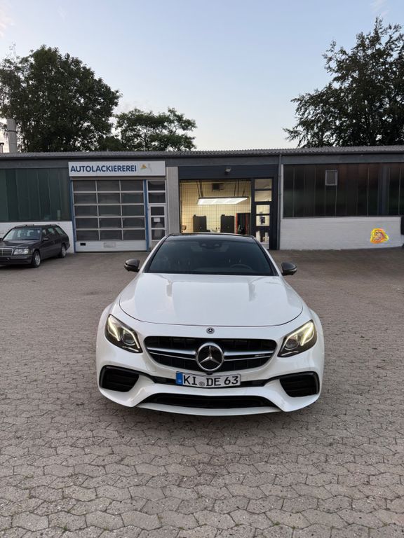 Image of Mercedes-Benz E 63 AMG