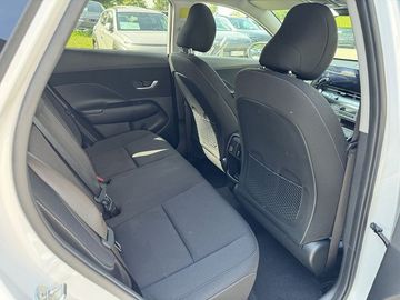 Hyundai KONA - 10