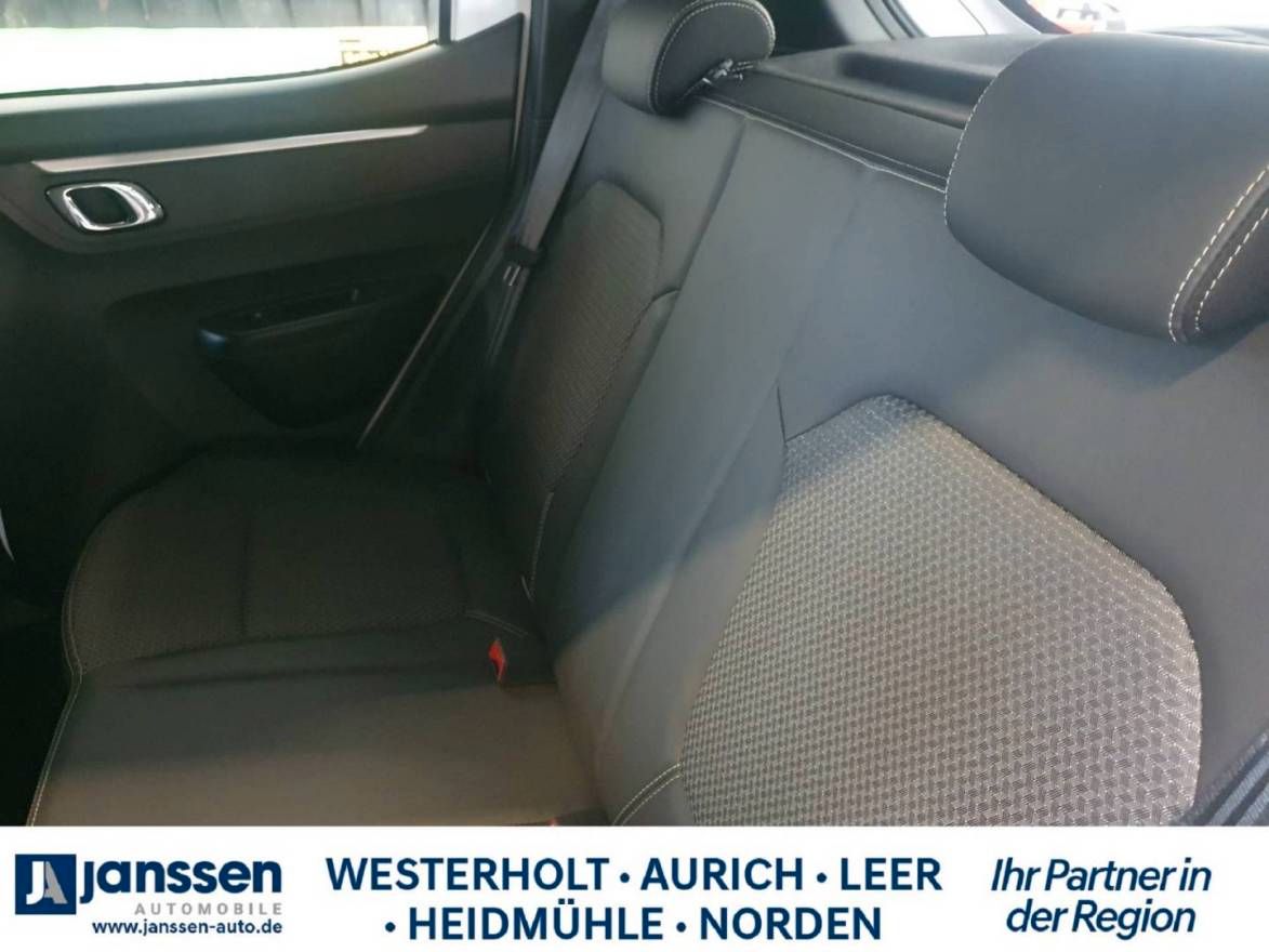 Fahrzeugabbildung Dacia Spring Essential CCS- Anschluss