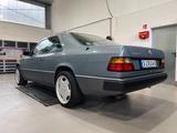 Mercedes-Benz 300 CE - Mercedes-Benz 300: Velours