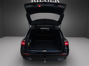 Mercedes E 200 - 12