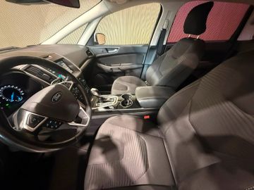 Ford S-Max - 10