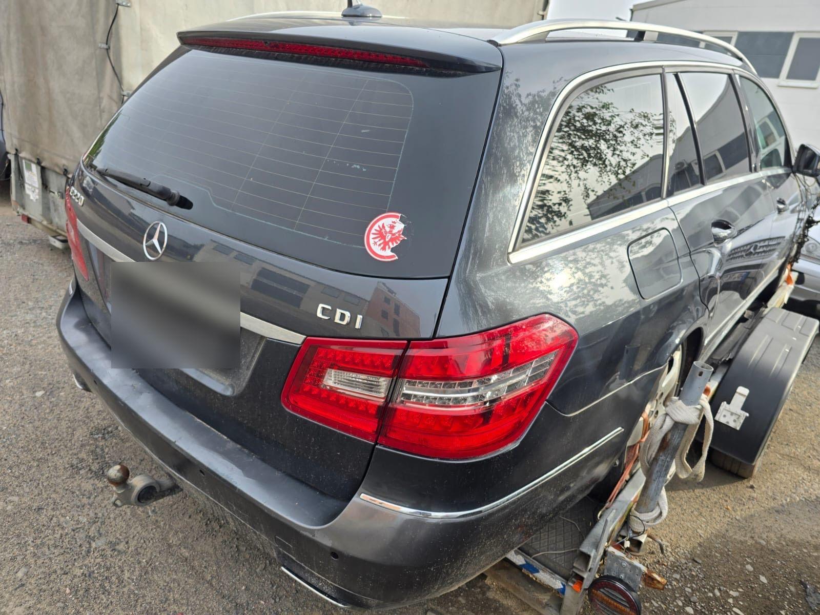 Mercedes-Benz 220, 2012
