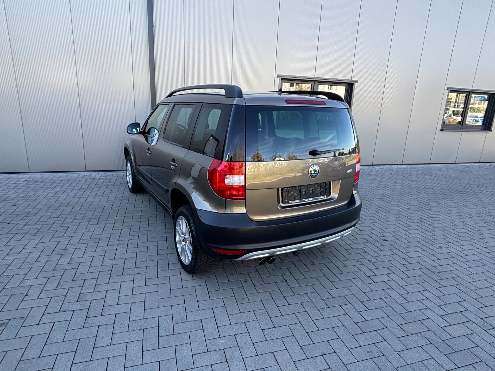 Skoda Yeti 1.8 TSI 160 ch 4x4 Experience • Xénon • Attelage • Sièges chauffants