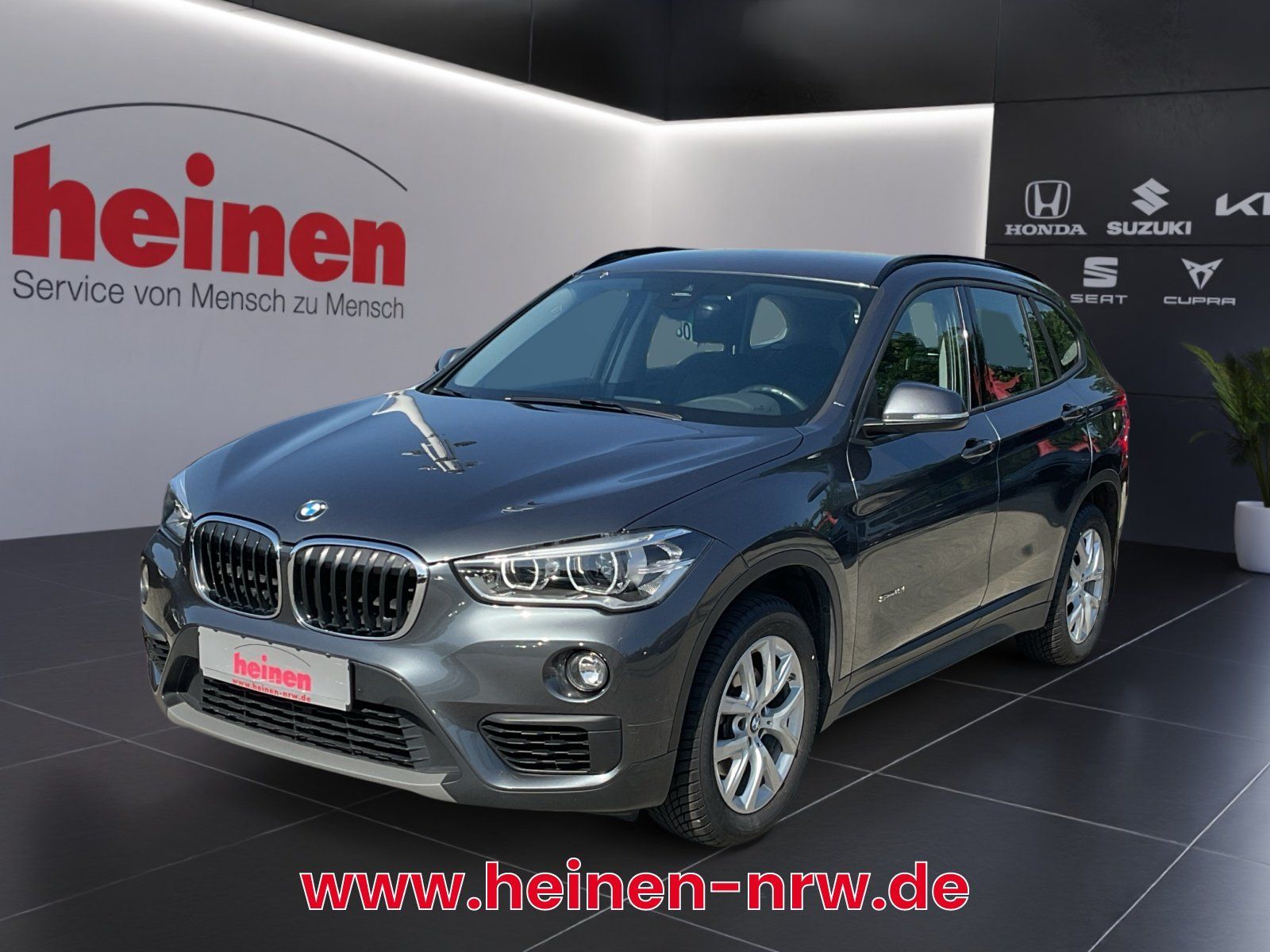 BMW X1 sDrive 18i Advantage Steptronic NAVI LED