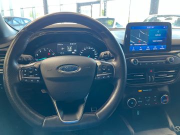 Ford Focus Lim. ST-Line 5-Türer Aut.*LED*NAVI*ACC*B&O
