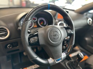 Opel Corsa D OPC *RECARO*LEDER*KliMAAUTOMATIK*