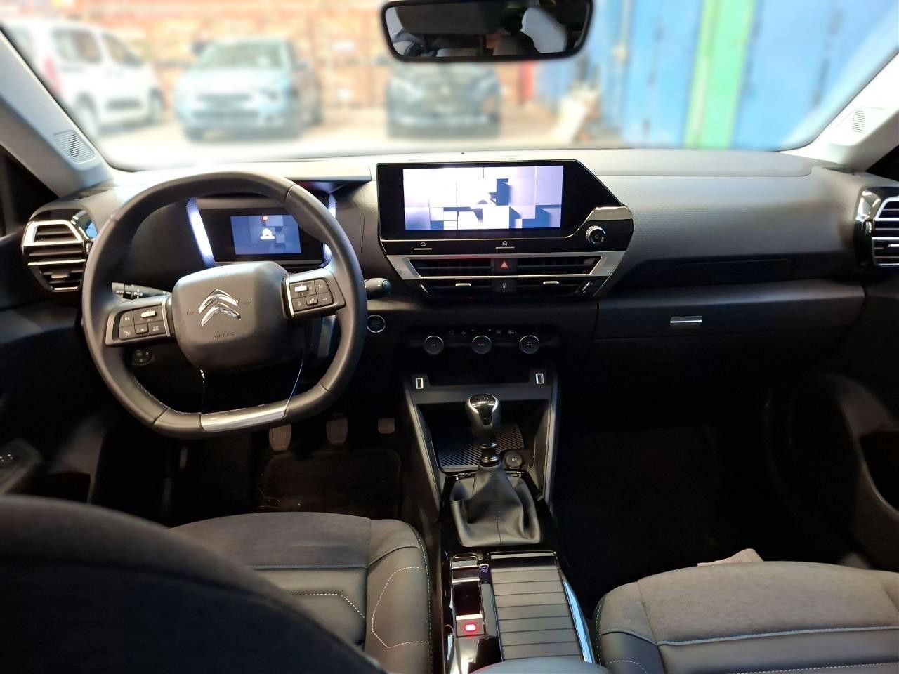 Fahrzeugabbildung Citroën C4 Lim. 1.2T SHINE NAVI/LED/KAMERA/VIRT./NEBEL