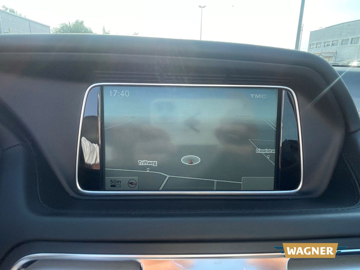 Fahrzeugabbildung Mercedes-Benz E 400 Cabrio AMG Paket Sportsitze
