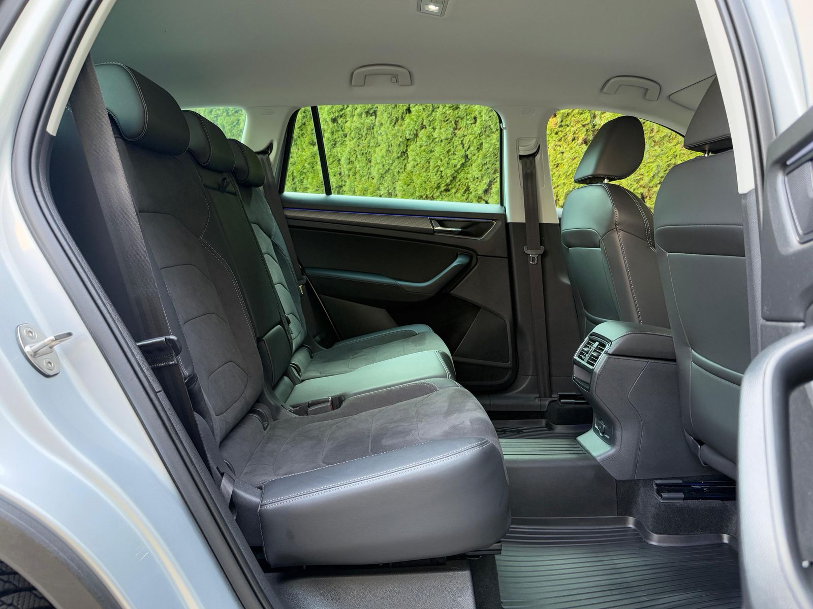 Fahrzeugabbildung SKODA Kodiaq 2.0 TSI DSG 4x4 Style MATRIX+KAM+ACC+VIRT