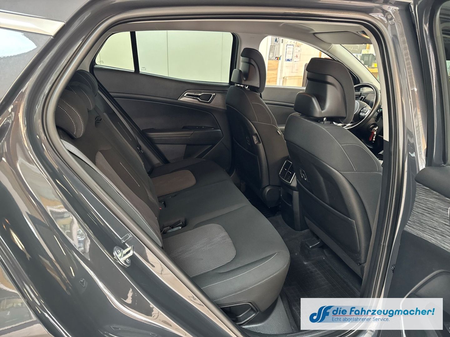 Fahrzeugabbildung Kia Sportage Spirit Navi Digitales Cockpit LED Apple
