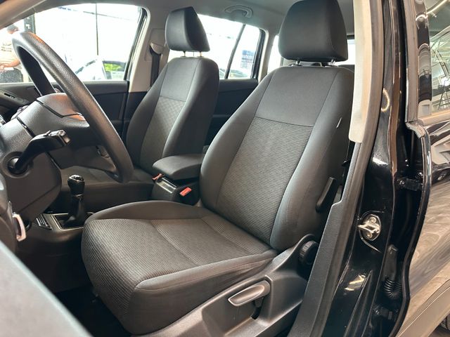 Volkswagen Tiguan *NAV*TEMPO*2-ZONEN*SitzHZ*PCD*TÜV 527*