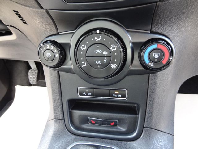 Fahrzeugabbildung Ford Fiesta Sync Edition/1.Hd/Klima/SitzH/PDC/60TKM/