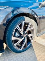 Volkswagen Golf VIII  R-Line 4Motion - Volkswagen Golf: Vi