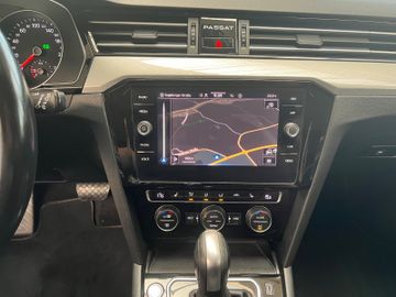 Volkswagen Passat Variant - 9