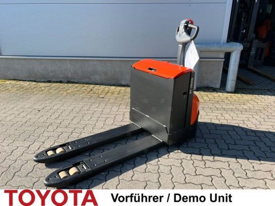 Toyota LWE 200 / Demo