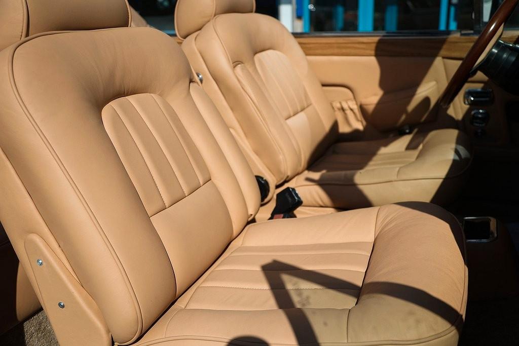 Rolls-Royce Corniche