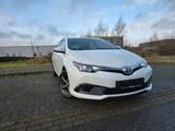 Toyota Auris Comfort 1,33-l-Dual-VVT-i S/S Comfort - Toyota Auris Gebrauchtwagen in Hamburg