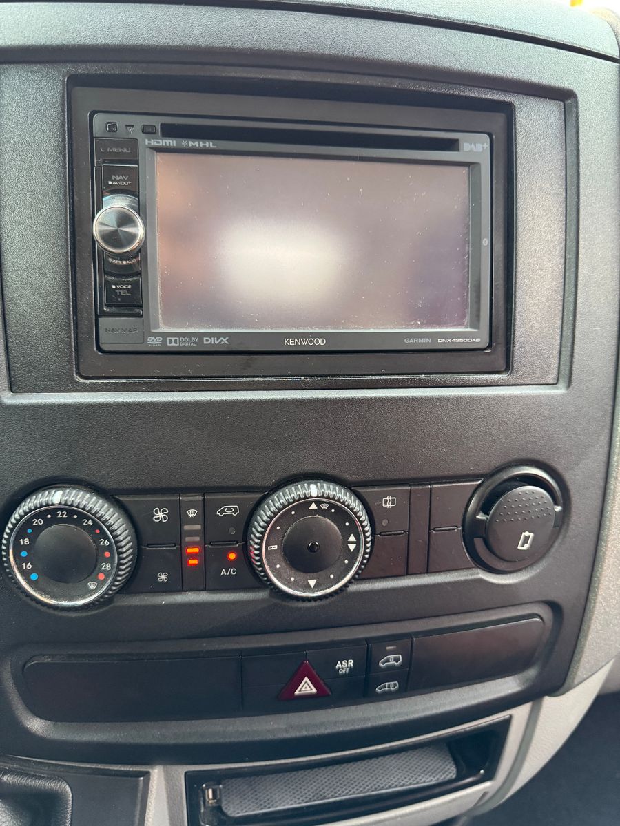 Fahrzeugabbildung La Strada REGENT S MERCEDES SPRINTER 7G-TRONIC SOLAR 1HAND