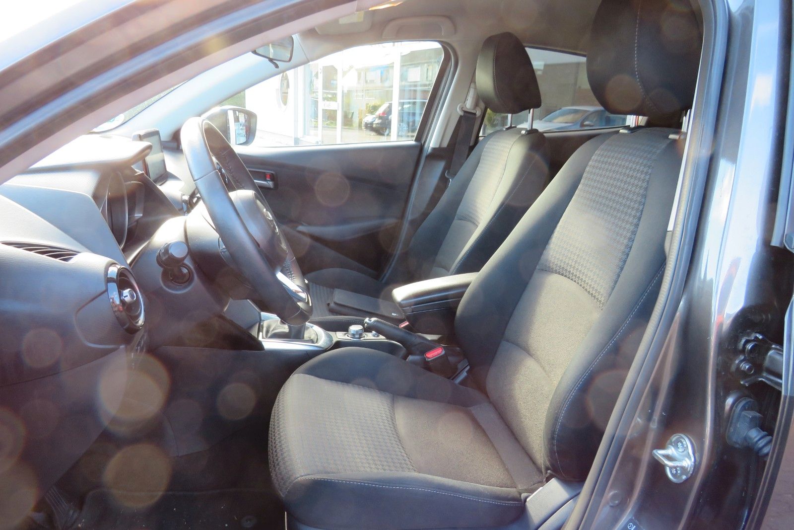 Fahrzeugabbildung Mazda KIZOKU KLIMA TELVOR PDC ALU SITZHEIZUNG u.v.m.