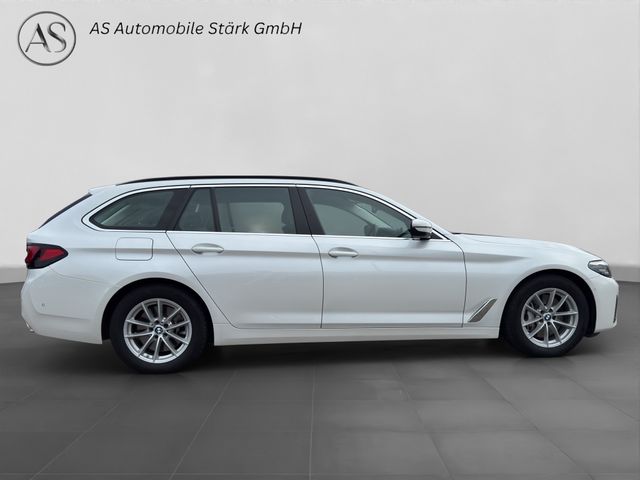 Fahrzeugabbildung BMW 530d Touring xDrive+LED+Kamera+Leder+DAB