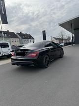Mercedes-Benz CLA 45 AMG Mercedes-AMG CLA 45 4MATIC DCT Me... - gebrauchte Mercedes-Benz CLA 45 AMG aus dem Jahr 2017