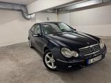 Mercedes-Benz C 180 SPORTCOUPE KOMP.|AUT|NAVI|S-HEFT| 1 HAND - Mercedes-Benz Sportcoupe