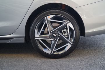 Hyundai i30 1.5 T-GDI N Line DCT-NAVI-LED-KAMERA-SHZG-
