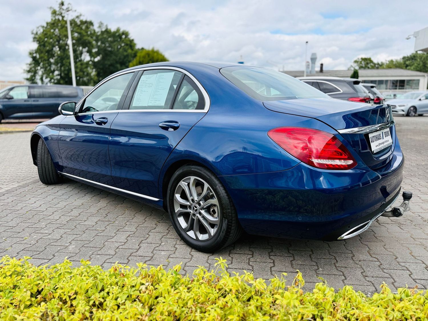 Fahrzeugabbildung Mercedes-Benz C 200 AVANTGARDE, Automatik, LED, Navi, PTS, SH
