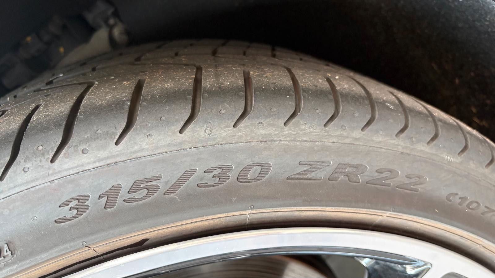 Fahrzeugabbildung Porsche Cayenne Coupe E-Hybrid allrad lenkung