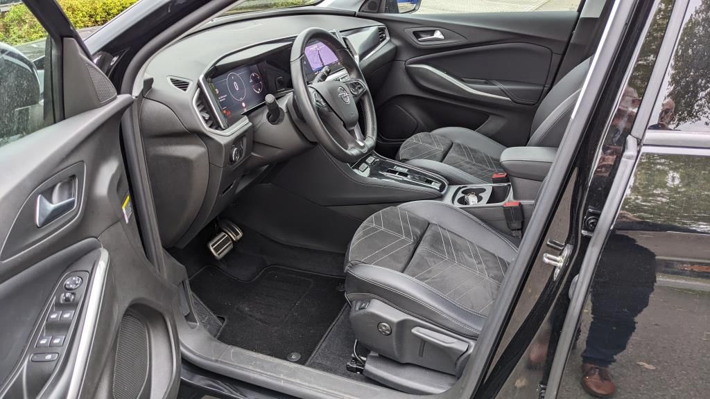 Autohaus Zimpel & Franke -  Opel Grandland Elegance  1.2 Direct Injection Turbo 9 - Bild 10