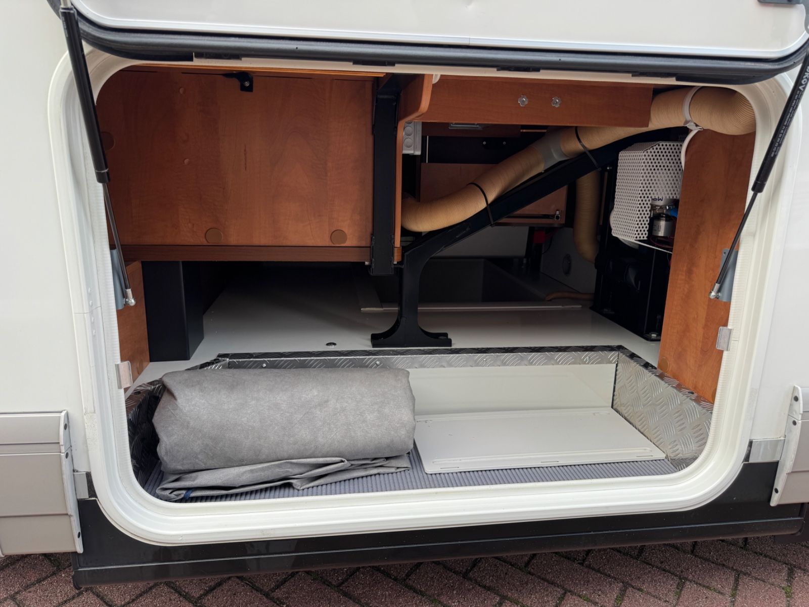 Fahrzeugabbildung Carthago CHIC C-LINE T 4.9 LE 9GT AUTOMATIK DUCATO MAXI
