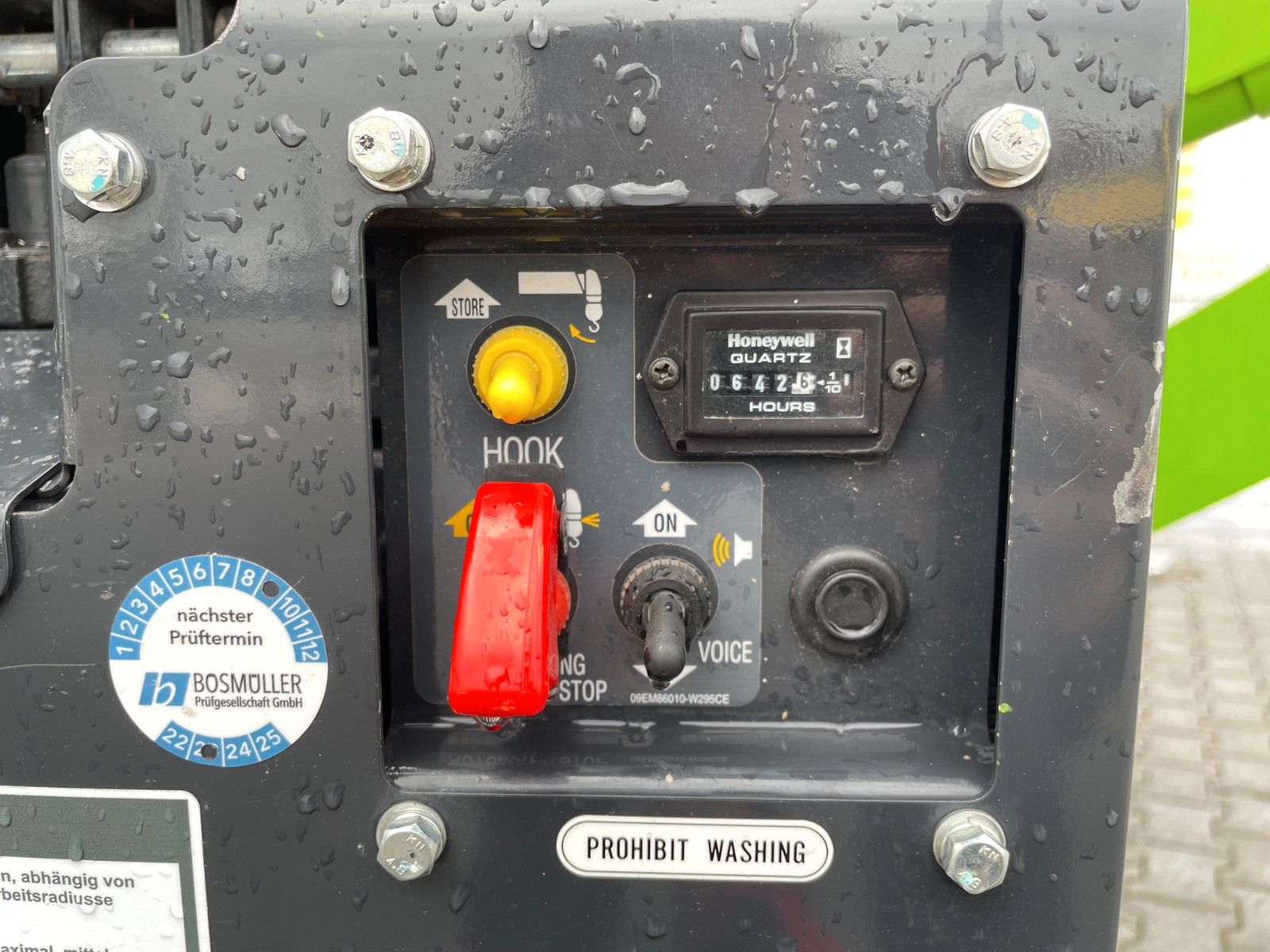 Fahrzeugabbildung Andere UNIC URW295CBE/ Raupenkran / 8,8m / 2,9t